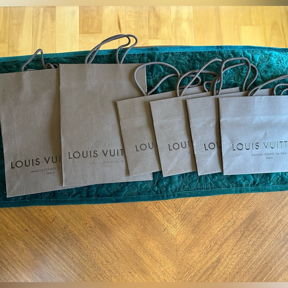 Authentic Louis Vuitton paper bag set